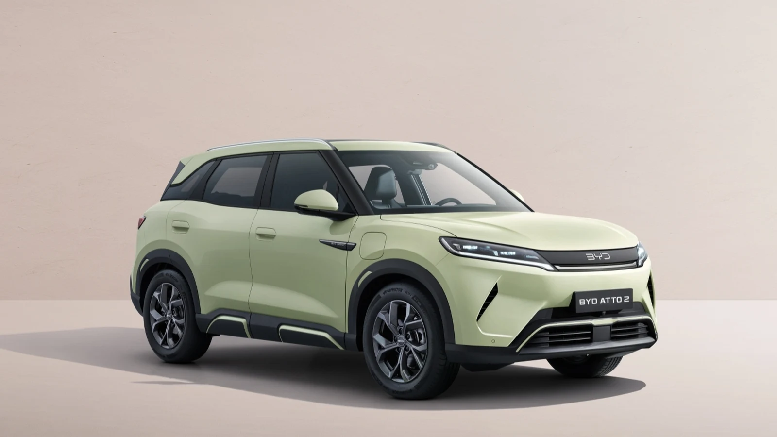 BYD Atto 2 ön üç çeyrek