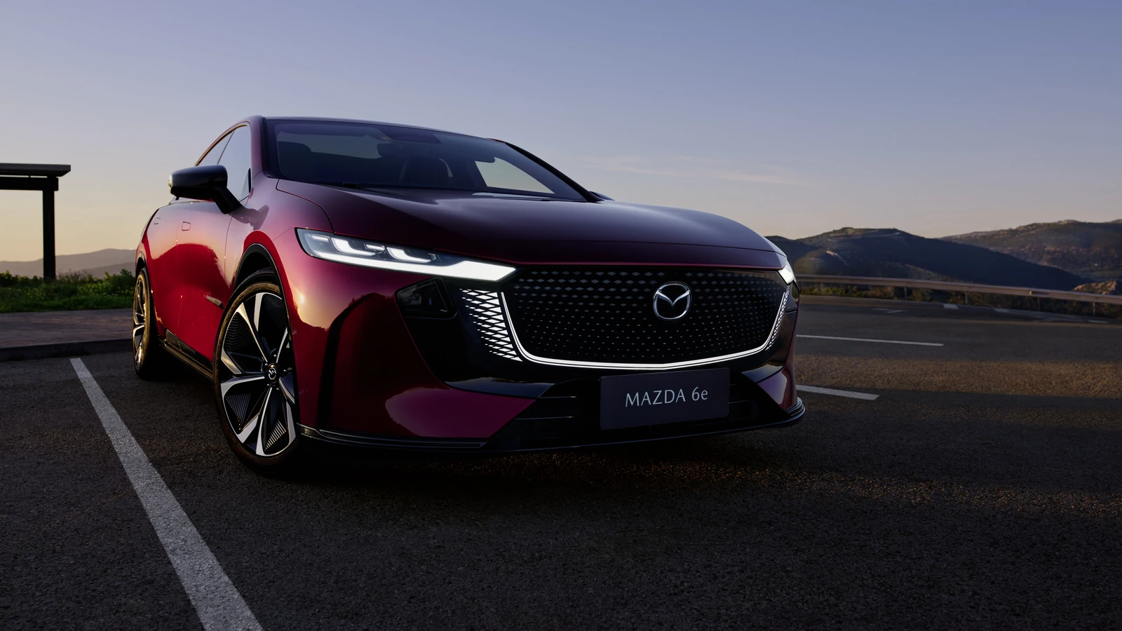 Mazda6e 2027 ön üç çeyrek