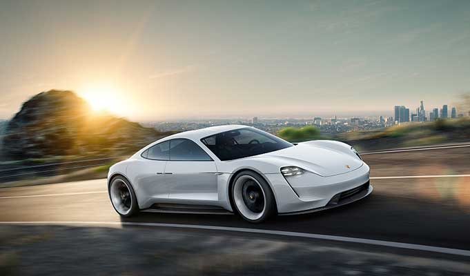 Porsche'nin İlk Elektrikli Arabasına Bir Türk İsmi Verildi: Taycan