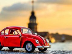Klasik Volkswagen Beetle Modeller Elektrikli Arabaya Dönüşüyor Klasik Kaplumbağa Kız Kulesi